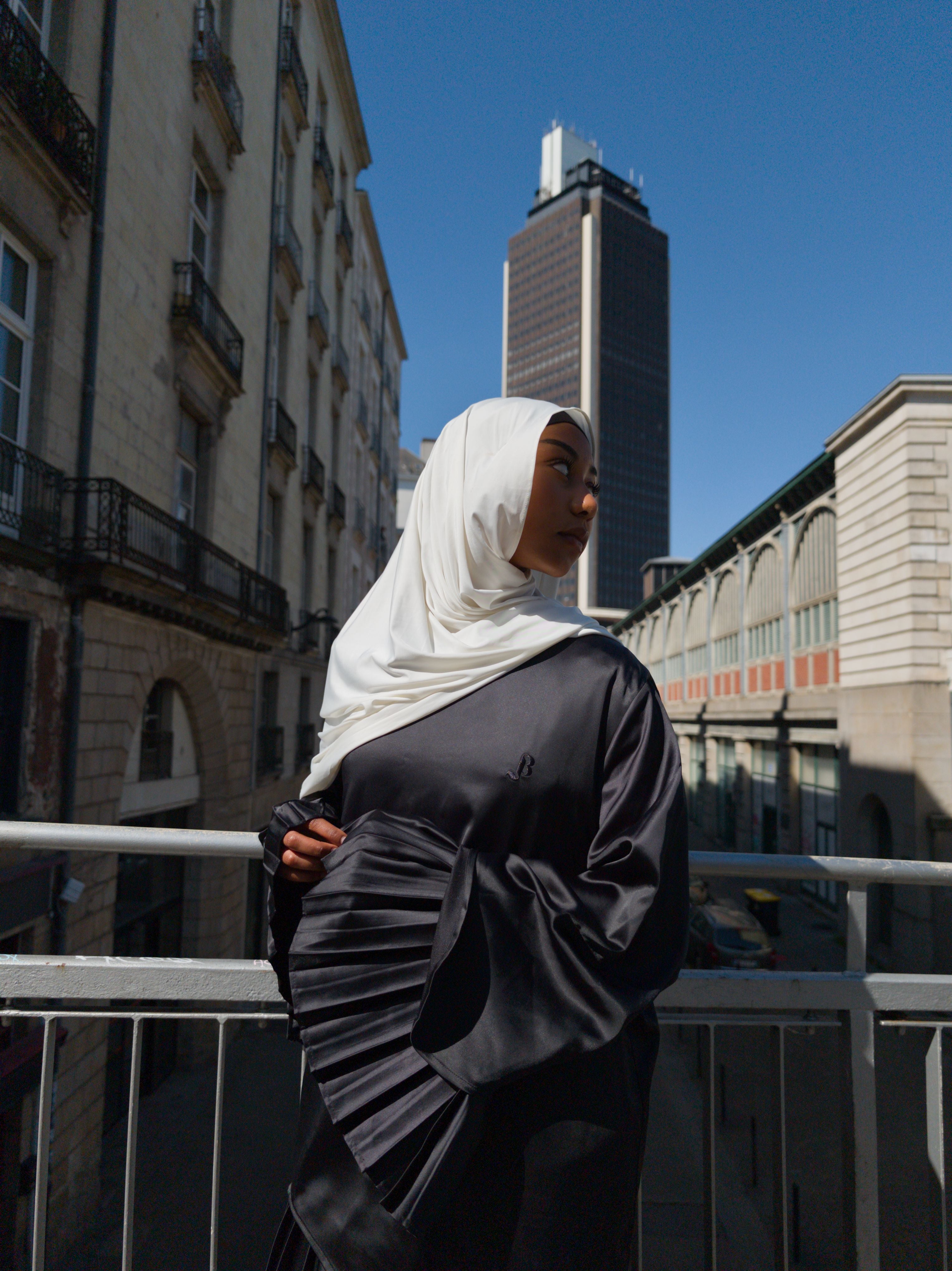 ROBE ABAYA PLISSÉE | AMIRA