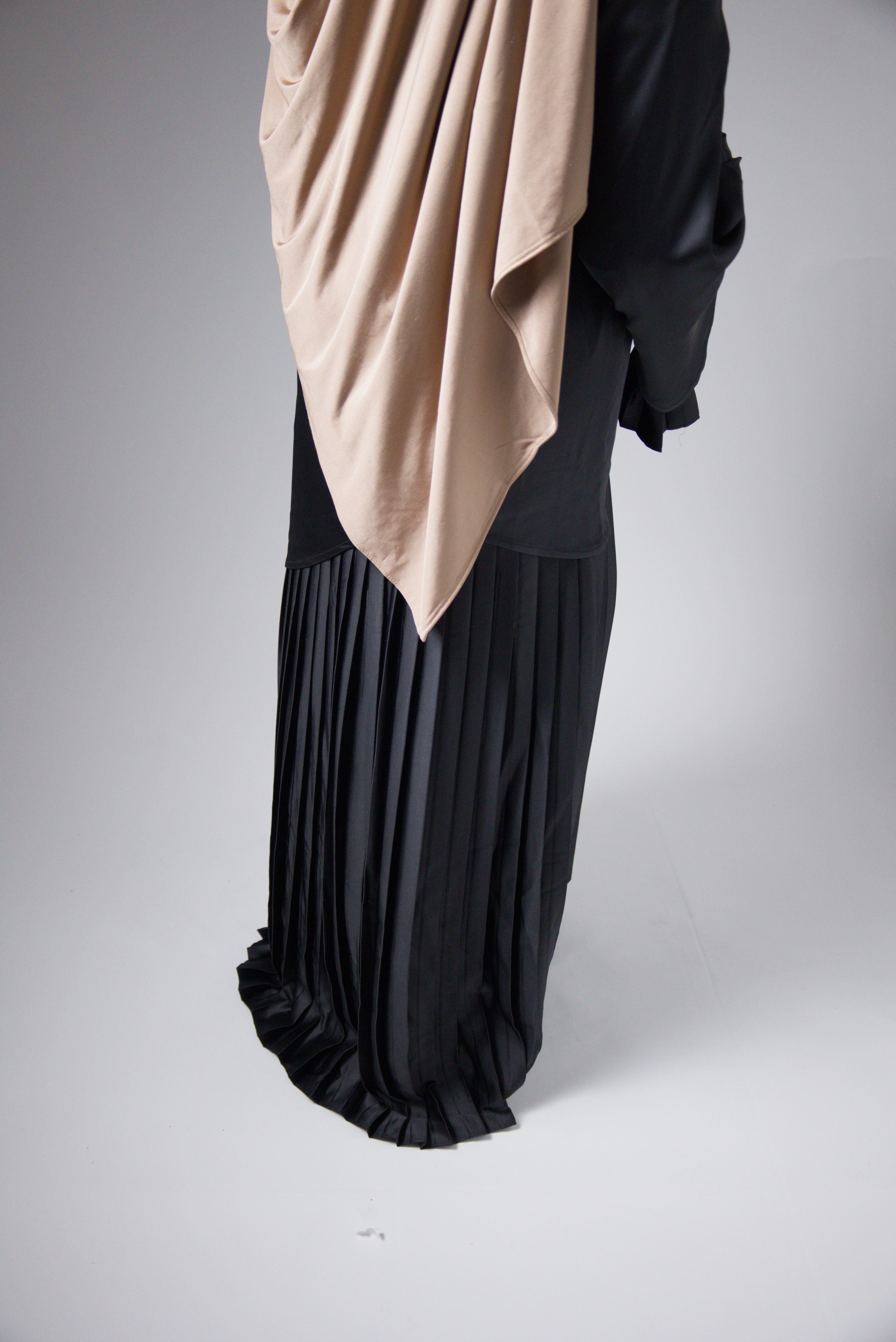 ROBE PLISSÉE | AMIRA